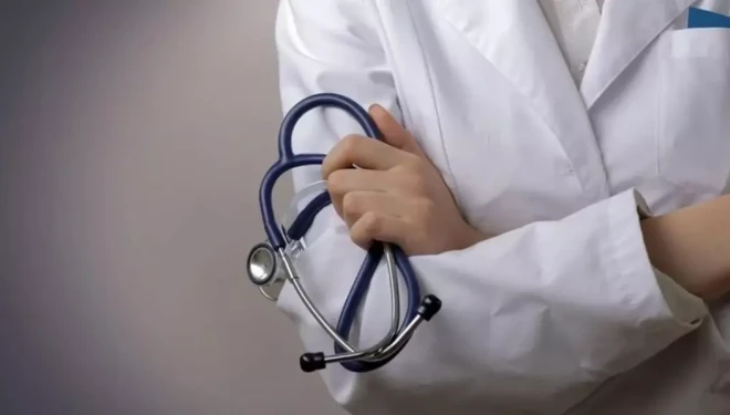 Türkmenoğlu duyurdu: Van’a 53 yeni doktor atandı