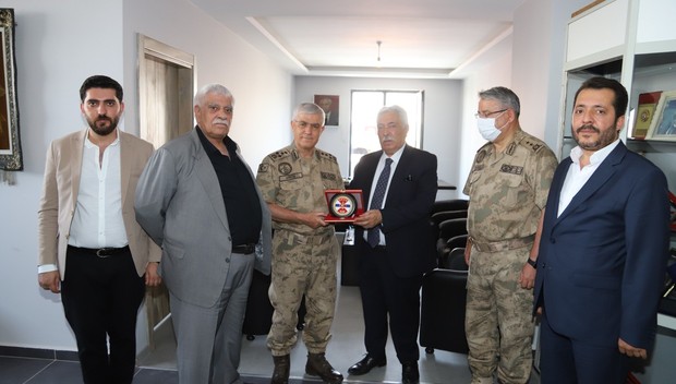 Orgeneral Çetin'den Paşa Kurşunluoğlu'na ziyaret