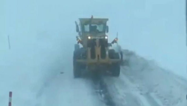 Çaldıran-Doğubayazıt karayolu ulaşıma açıldı