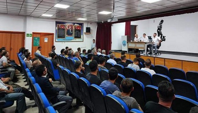 Özalp Kaymakamı Nasır Esnafla bir araya geldi