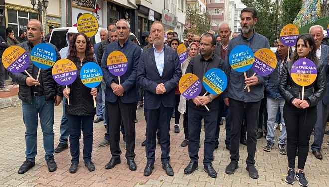 Van’da kitle yürümek istedi, polis izin vermedi: 41 gözaltı!