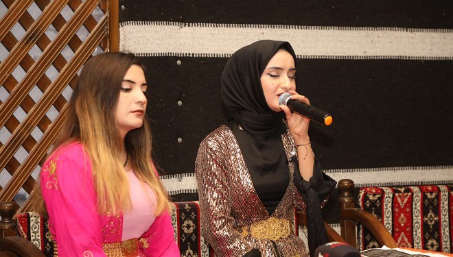 Gürpınar Belediyesi Kadınlara Özel Dengbej Divanı Düzenledi