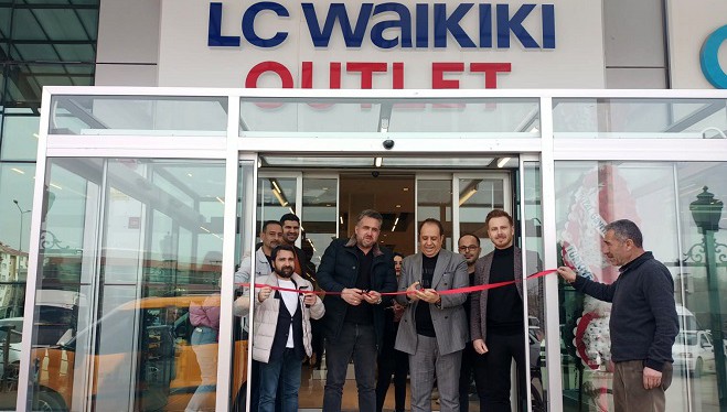 LC Waikiki Outlet Mağazası Van'da açıldı