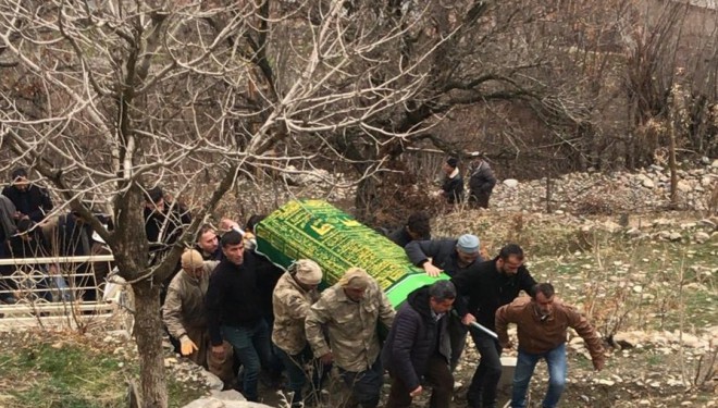 Silahla yaralanan 20 yaşındaki kız toprağa verildi