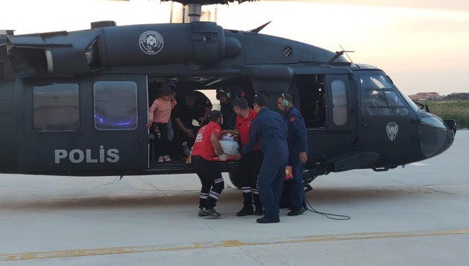 Van'da hamile kadın Skorsky helikopterle hastaneye ulaştırıldı