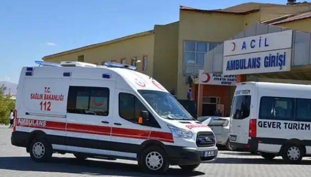 Yüksekova’da şüpheli ölüm