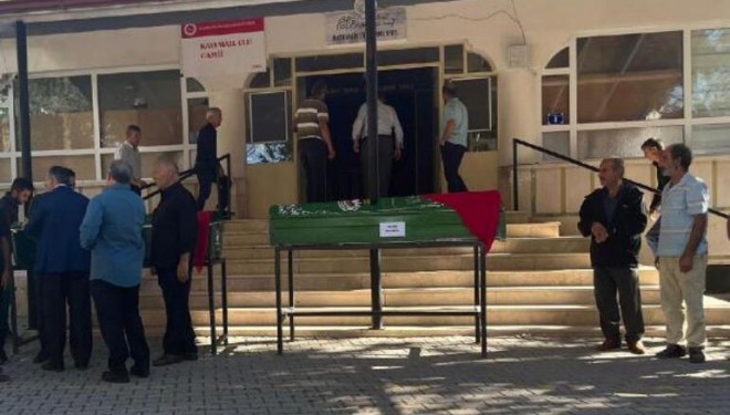 Katledilen kadın kendi soyadıyla uğurlandı