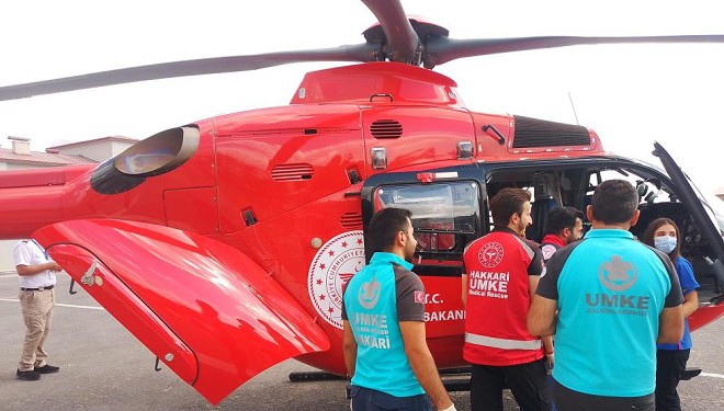 Yoğun bakım ihtiyacı olan çocuk ambulans helikopterle Ankara'ya götürüldü