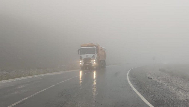 Van'da sis 3 bin rakımlı Karabet Geçidi'nde etkili oluyor