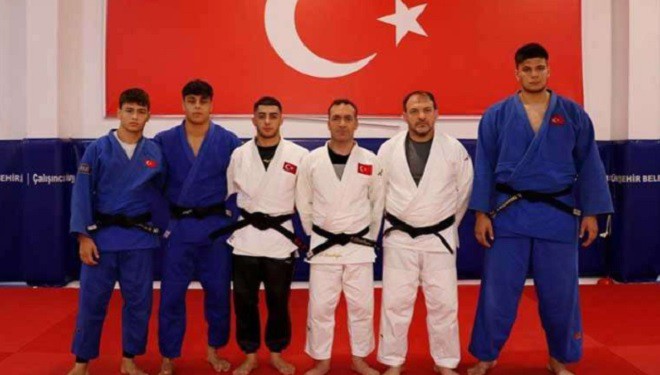 Genç judocuların gözü zirvede