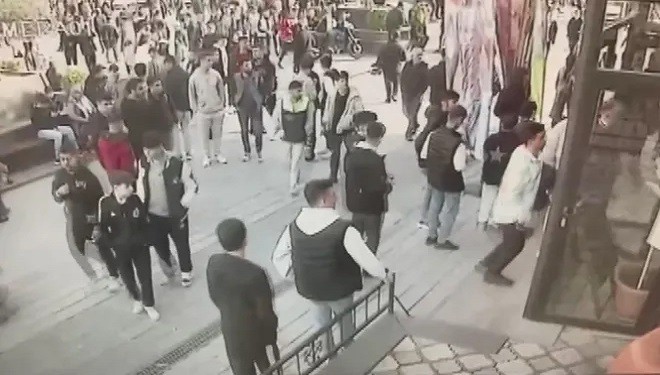 Fenomenler buluşmasında bıçaklı kavga: 3 gözaltı!