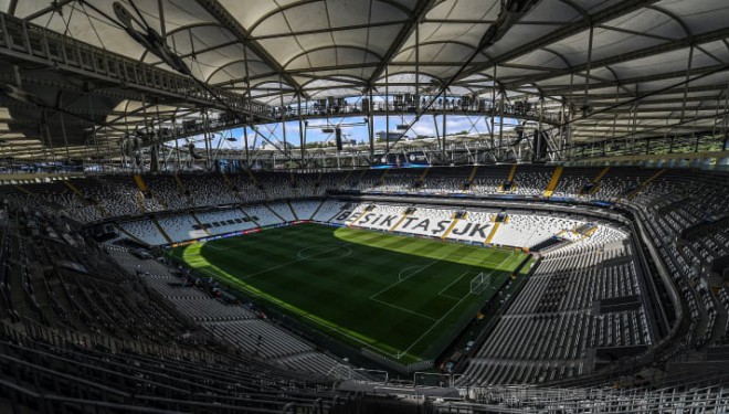 Beşiktaş - Fenerbahçe derbisinin bileti 1 dakikada tükendi
