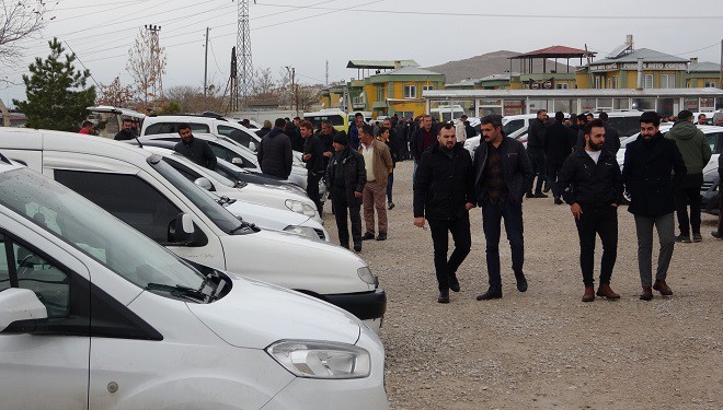 Van'da ikinci el araç fiyatlarında düşüş devam ediyor