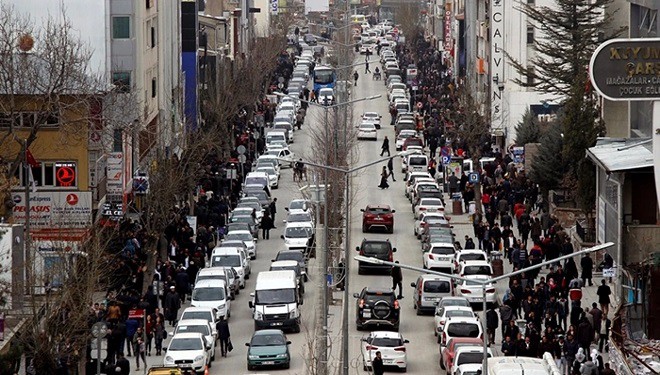 Başkan adayı Kılıç: Cumhuriyet Caddesi'ni araç trafiğine kapatacağız