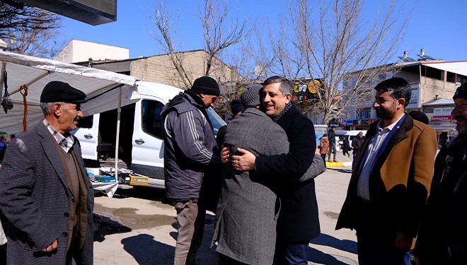 HÜDA PAR Muradiye'de esnaf ziyareti yaptı