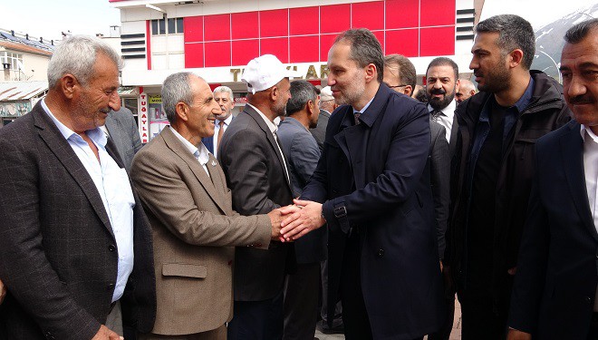 Fatih Erbakan bir dizi ziyaret için Van'a geldi
