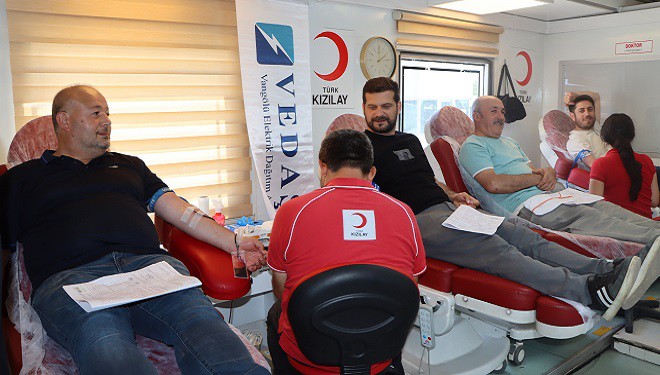 VEDAŞ personelinden kan bağışı