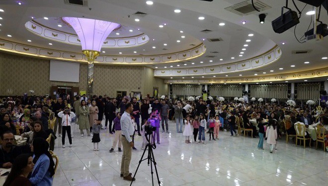 Van'da Öğretmenler Günü kutlandı