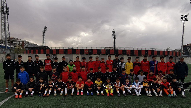 TFF U14 milli takım seçmeleri Van'da yapıldı