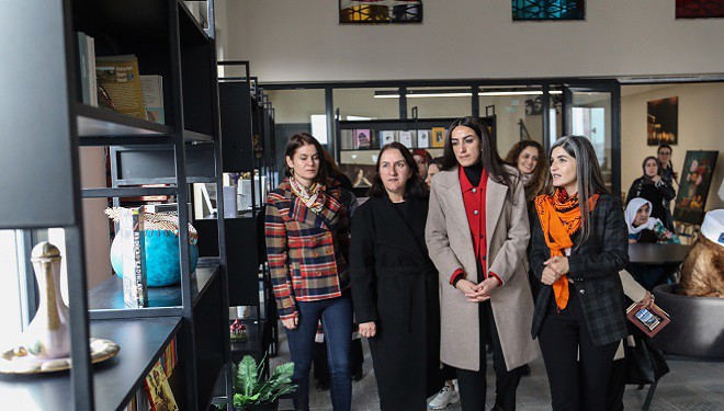 Van'da Kadın Eserleri Kütüphanesi ve Araştırma Merkezi görkemli bir törenle açıldı