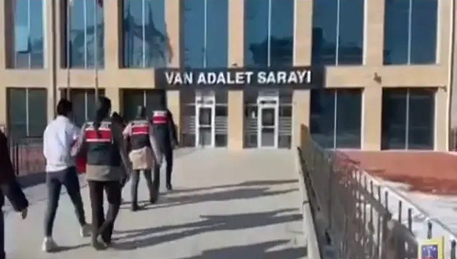 Müstehcen görüntüleri ele geçirip, şantaj yapan şüphelilere operasyon!