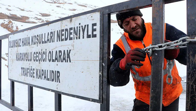 Van-Bahçesaray kara yolu yine ulaşıma kapatıldı