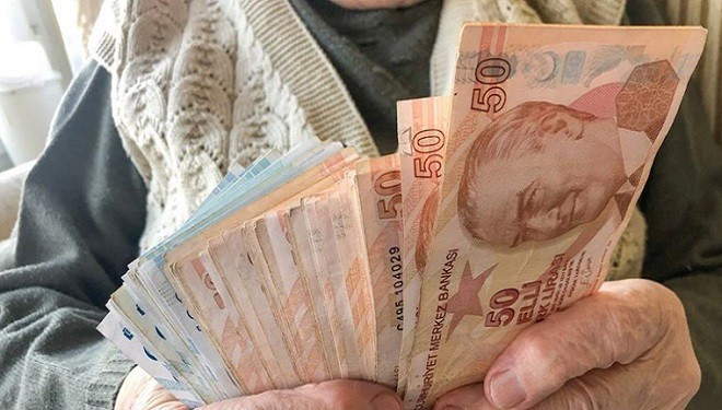Emekli bayram ikramiyesi ne kadar olacak? SGK uzmanı açıkladı