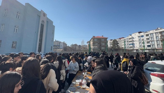 Cumhuriyet Anadolu Lisesi’nde acı kayıp: Tarih Öğretmeni Rukiye Saklı vefat etti