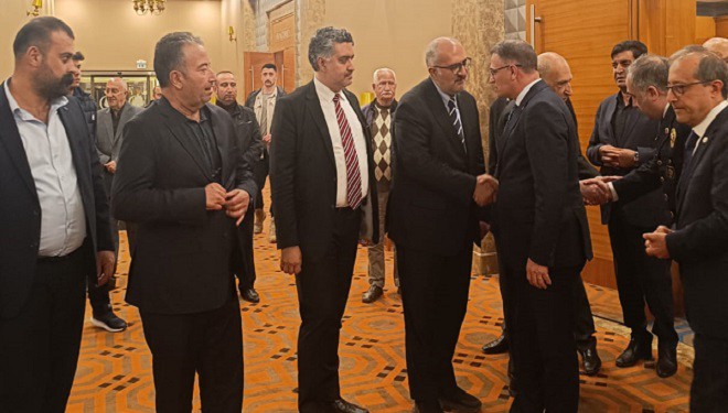 Kartal ailesi taziyeleri kabul ediyor