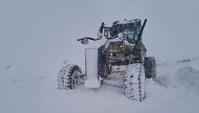 Van'da 48 yerleşim yeri ulaşıma kapandı