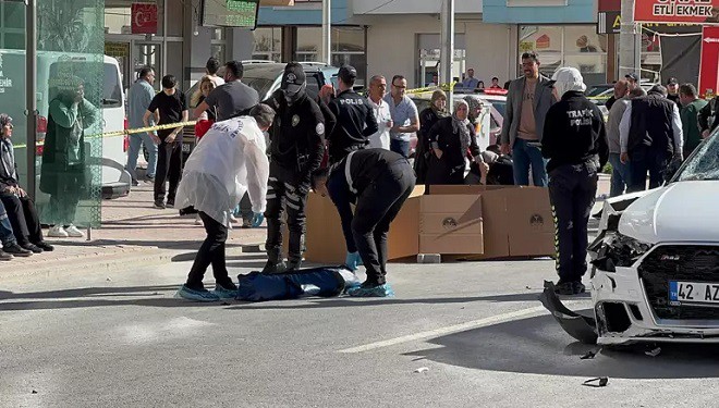 Yaşı küçük sürücünün yaptığı kaza kamerada: 1 ölü, 1 yaralı