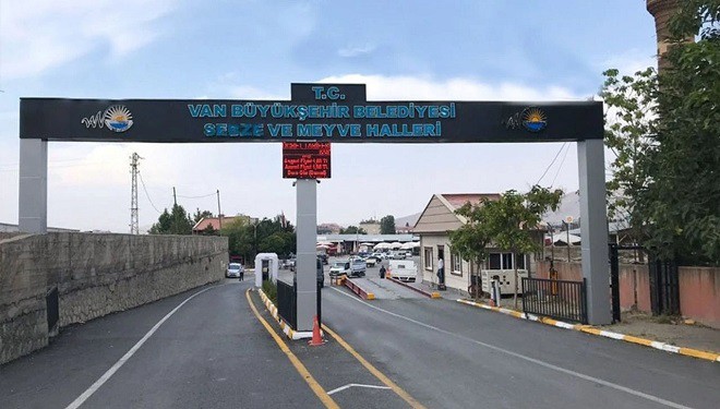 Vali Balcı açıkladı: Van’a yeni sebze hali yapılacak