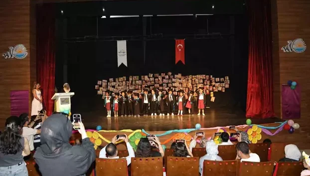 VBB'nin kreş öğrencilerinden yılsonu etkinliği