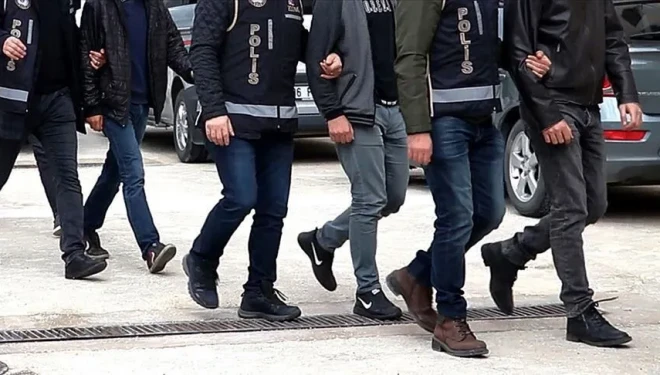 Van’da değişik suçlardan aranmaları bulunan 11 kişi tutuklandı