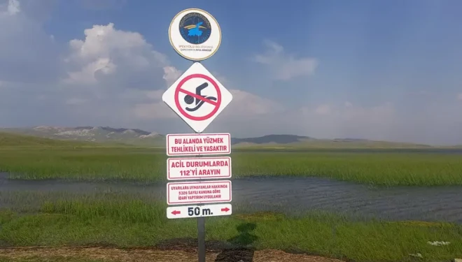 İpekyolu Belediyesi Keşiş Gölü’ne Uyarı Levhaları Astı