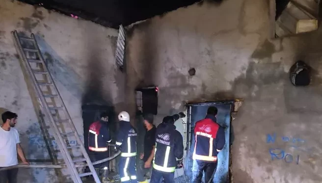 Van’da samanlık yangını korkuttu
