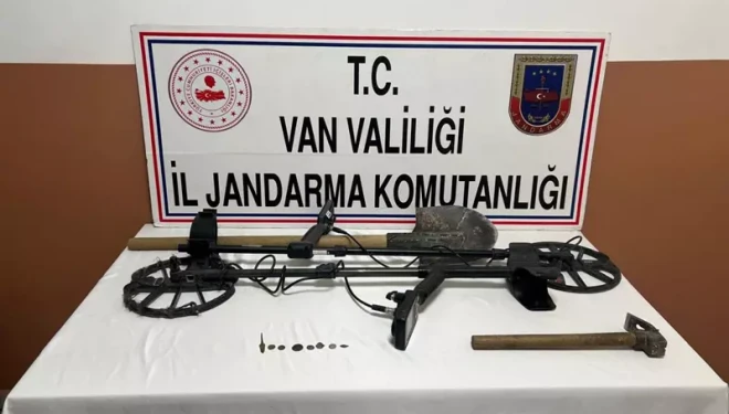 Van’da tarihi eser kaçakçılığı operasyonu: 4 gözaltı
