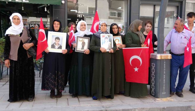 Vanlı ailelerin eylemi 107’nci haftasına girdi