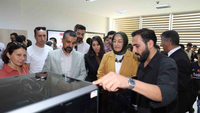 VBB, dijital gençlik merkezinin kapılarını hizmete açtı