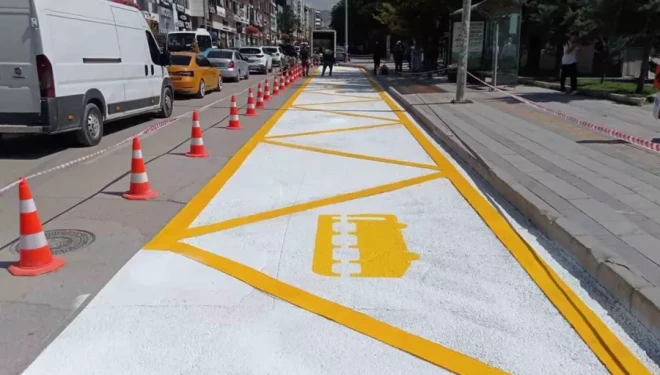 Van’da otobüs durakları modern görünüme kavuşuyor