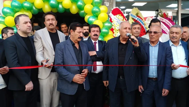 Gürpınar Derneği törenle açıldı