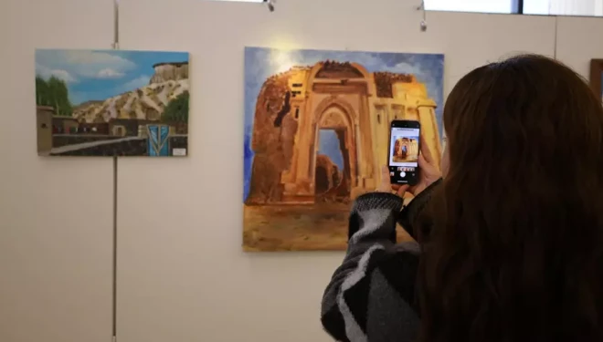 “Zamanın İzi” Sergisi İpekyolu’nda Sanatseverlerle Buluştu