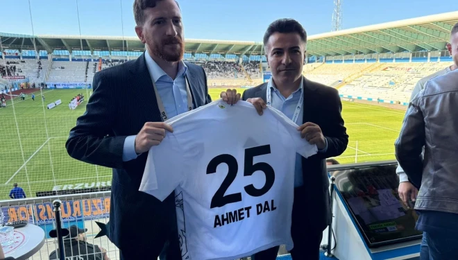 Erzurumspor ile Vanspor maçında dostluk ön plana çıktı