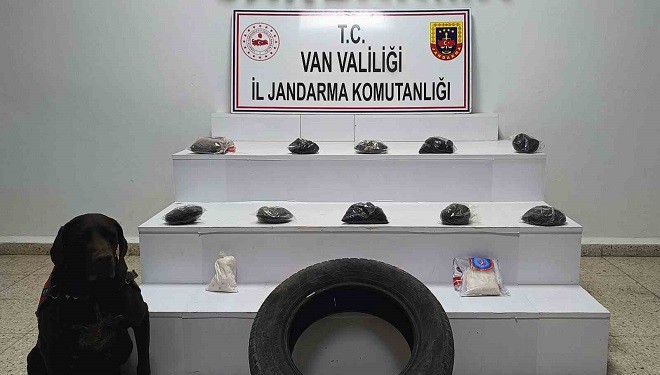 Van’da otomobil lastiğinde 6 kilo uyuşturucu ele geçirildi