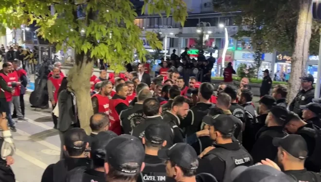 Van'da işten çıkarılan işçilerin eylemi 69'uncu gününde