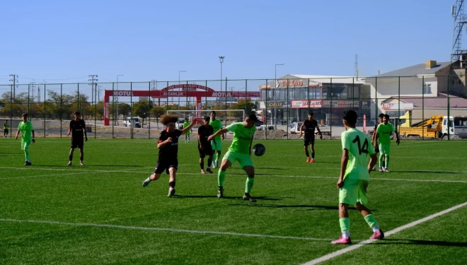 Vanspor U19 takımı dolu dizgin ilerliyor