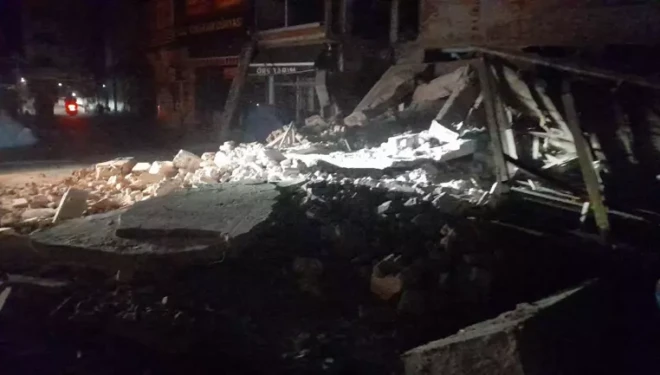 Balıkesir 6.1 büyüklüğünde deprem: Birçok kentte hissedildi