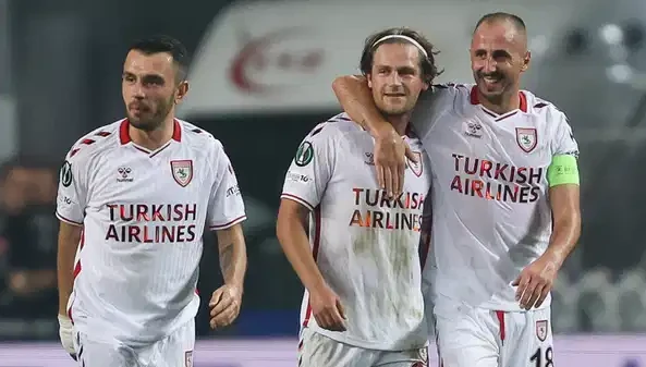 Samsunspor namağlup zirveye yerleşti