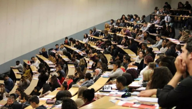 Üniversitede 3 yıllık eğitim dönemi gelecek yıl başlıyor