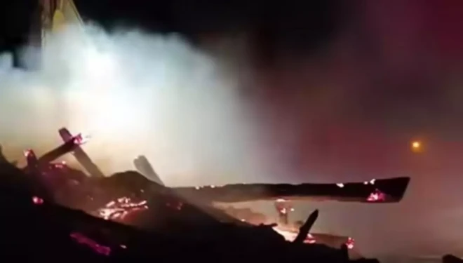 Van’da samanlıkta yangın